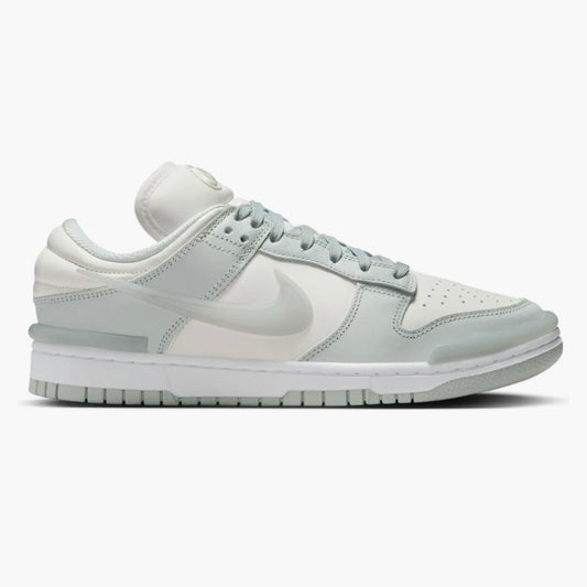 NIKE WOMEN´S DUNK LOW TWIST