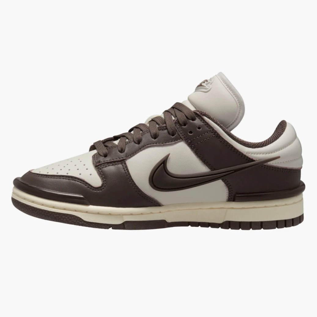 NIKE WOMEN´S DUNK LOW TWIST