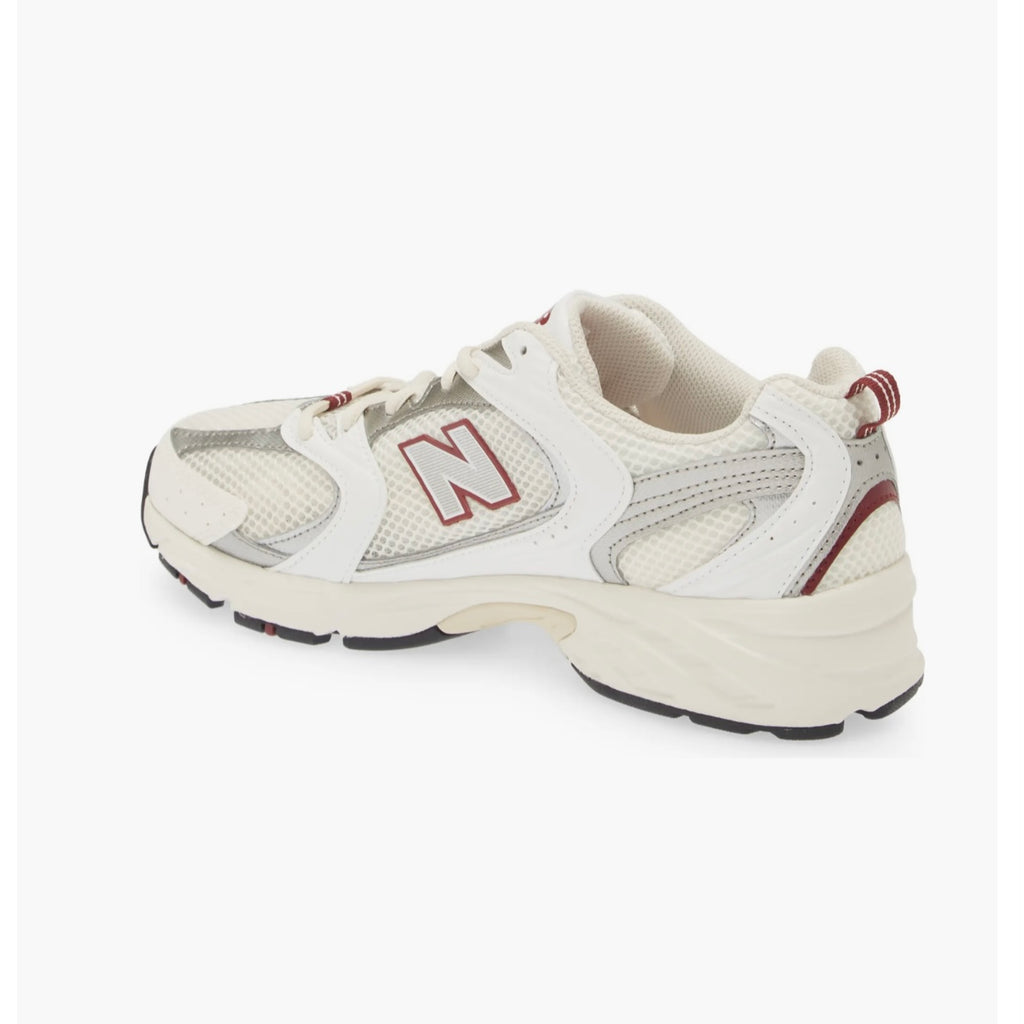 NEW BALANCE 530 SNEAKER