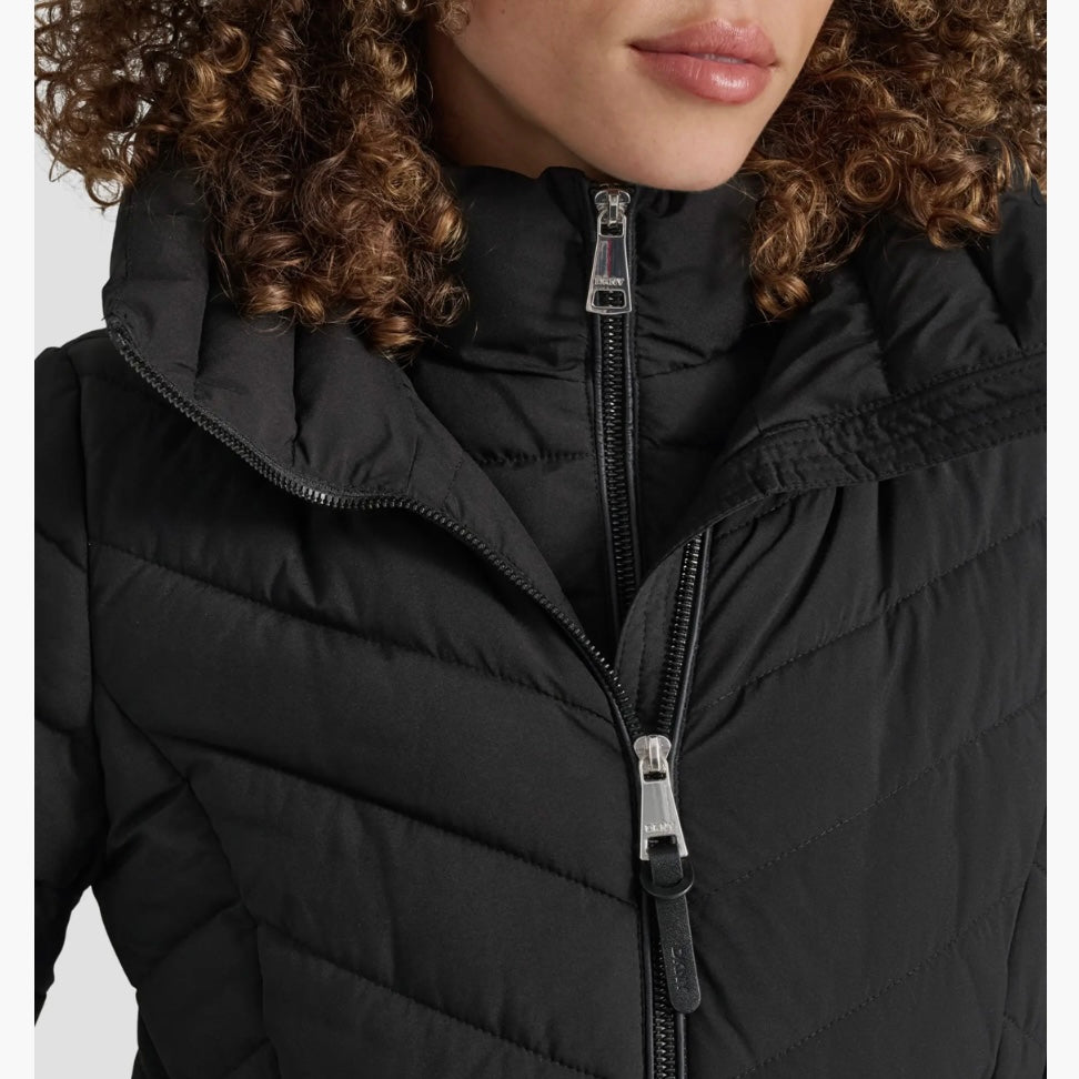 DKNY SHORT STRETCH HOODED PACKABLE PUFFER JACKET