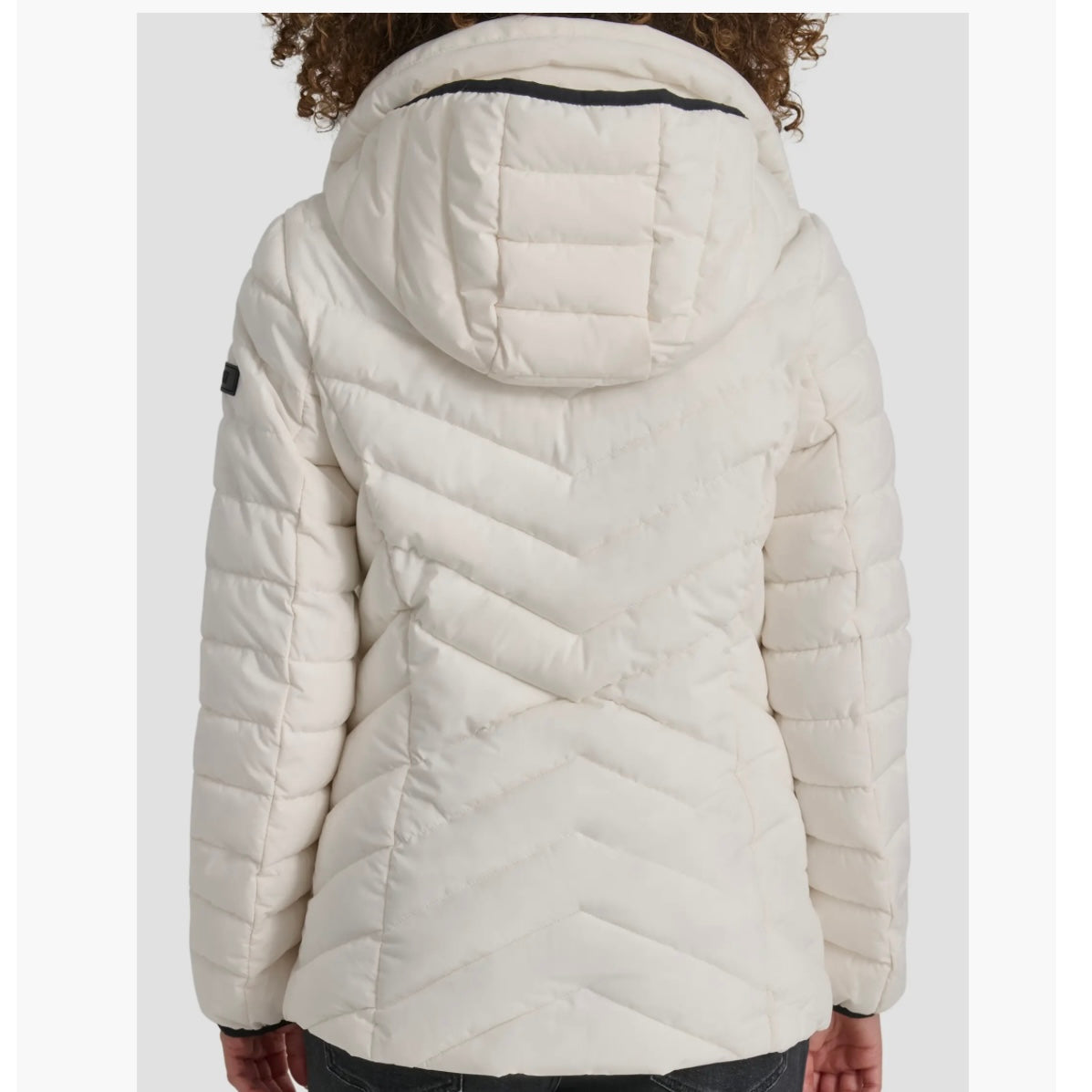DKNY SHORT STRETCH HOODED PACKABLE PUFFER JACKET