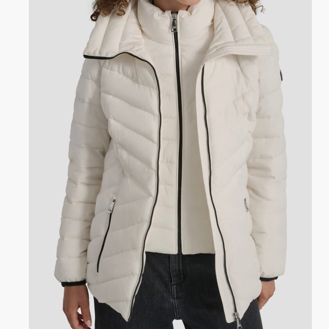 DKNY SHORT STRETCH HOODED PACKABLE PUFFER JACKET