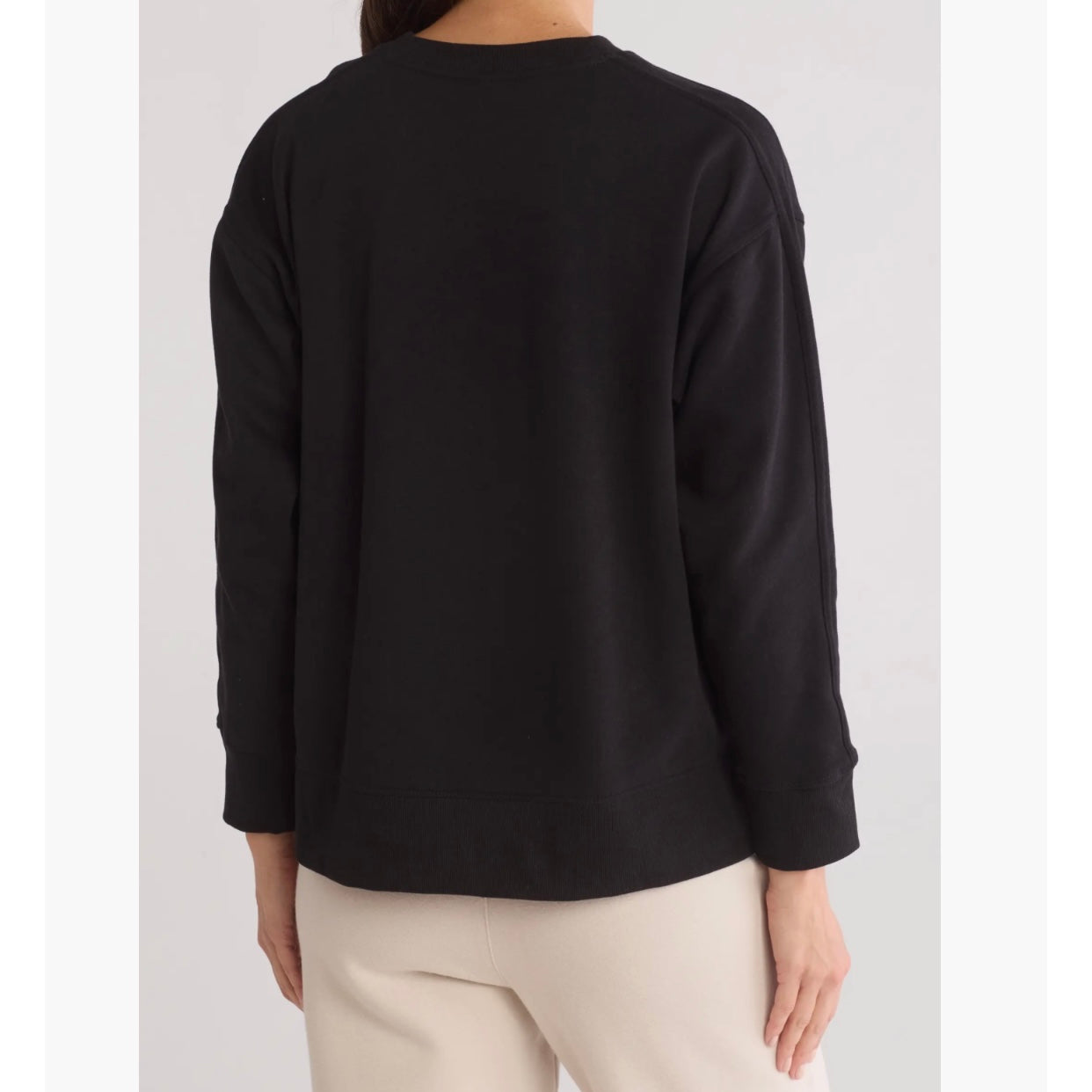 DKNY LOGO FLEECE HIGH-LOW SWEATSHIRT