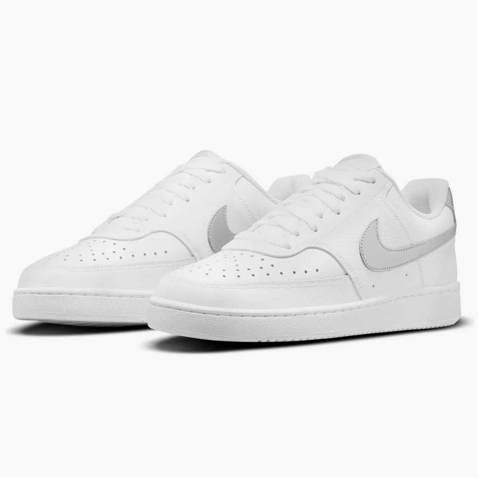 NIKE WOMEN´S COURT VISION LOW