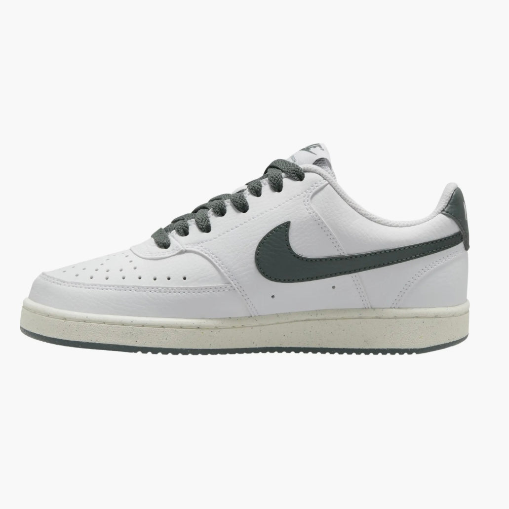 NIKE WOMEN´S COURT VISION LOW
