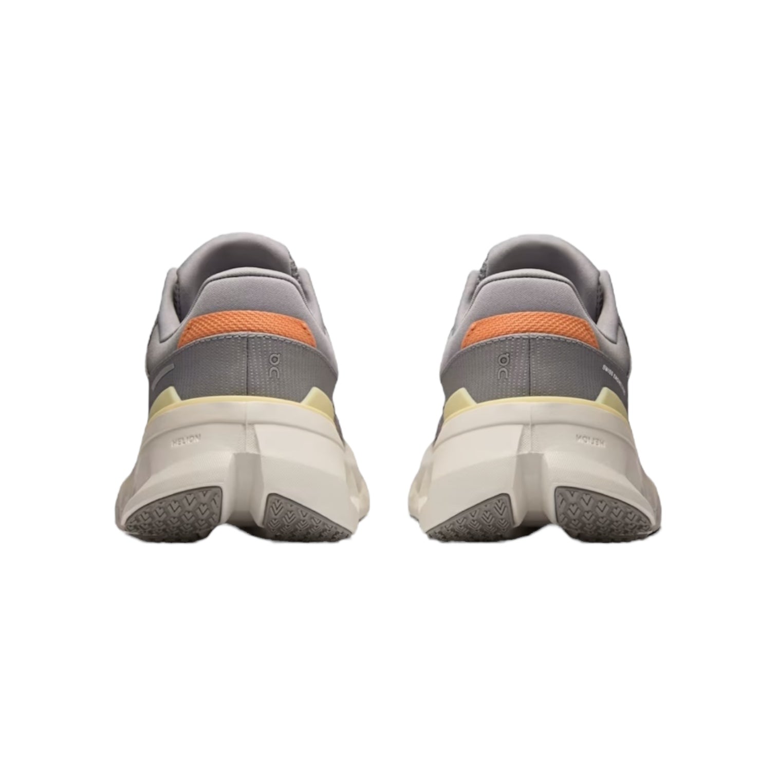 ON WOMEN CLOUDRUNNER 2