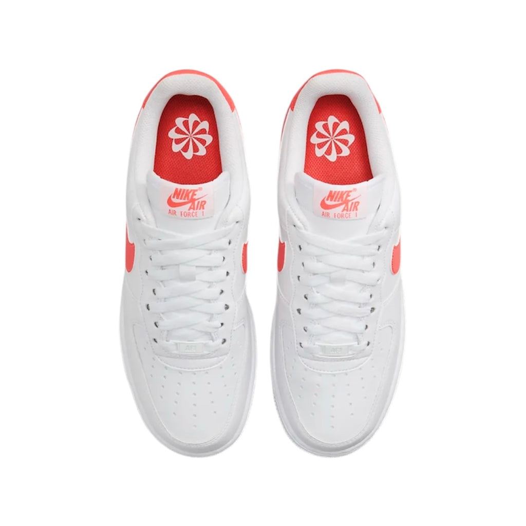 NIKE AIR FORCE 1 '07