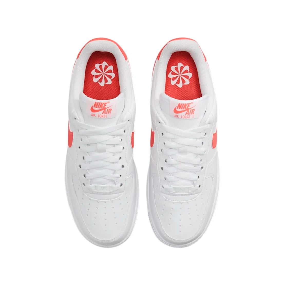 NIKE AIR FORCE 1 '07