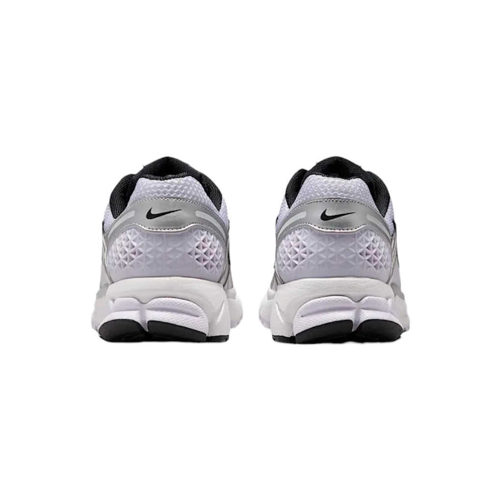 NIKE ZOOM VOMERO 5